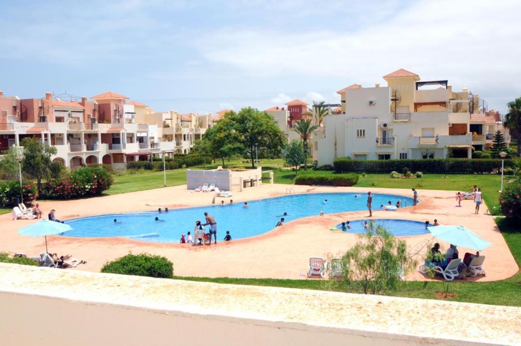 Ferienwohnung Triplex La Marina Saïdia Exterior foto